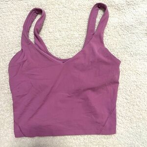 Lululemon align tank size 4 or 6 i don’t remember and i ripped the tag off!!
